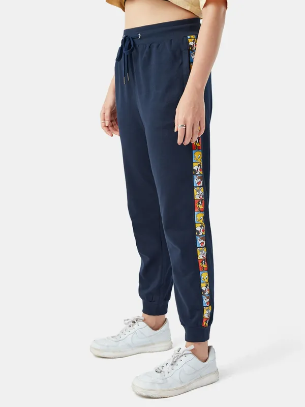 beige cargo pants